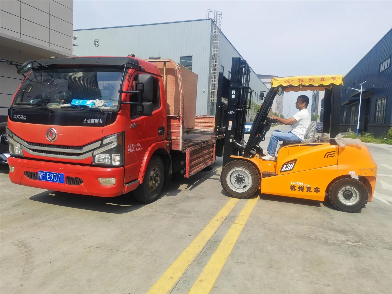 Cummins 6C83 engine delivery Cummins 6C83 engine delivery